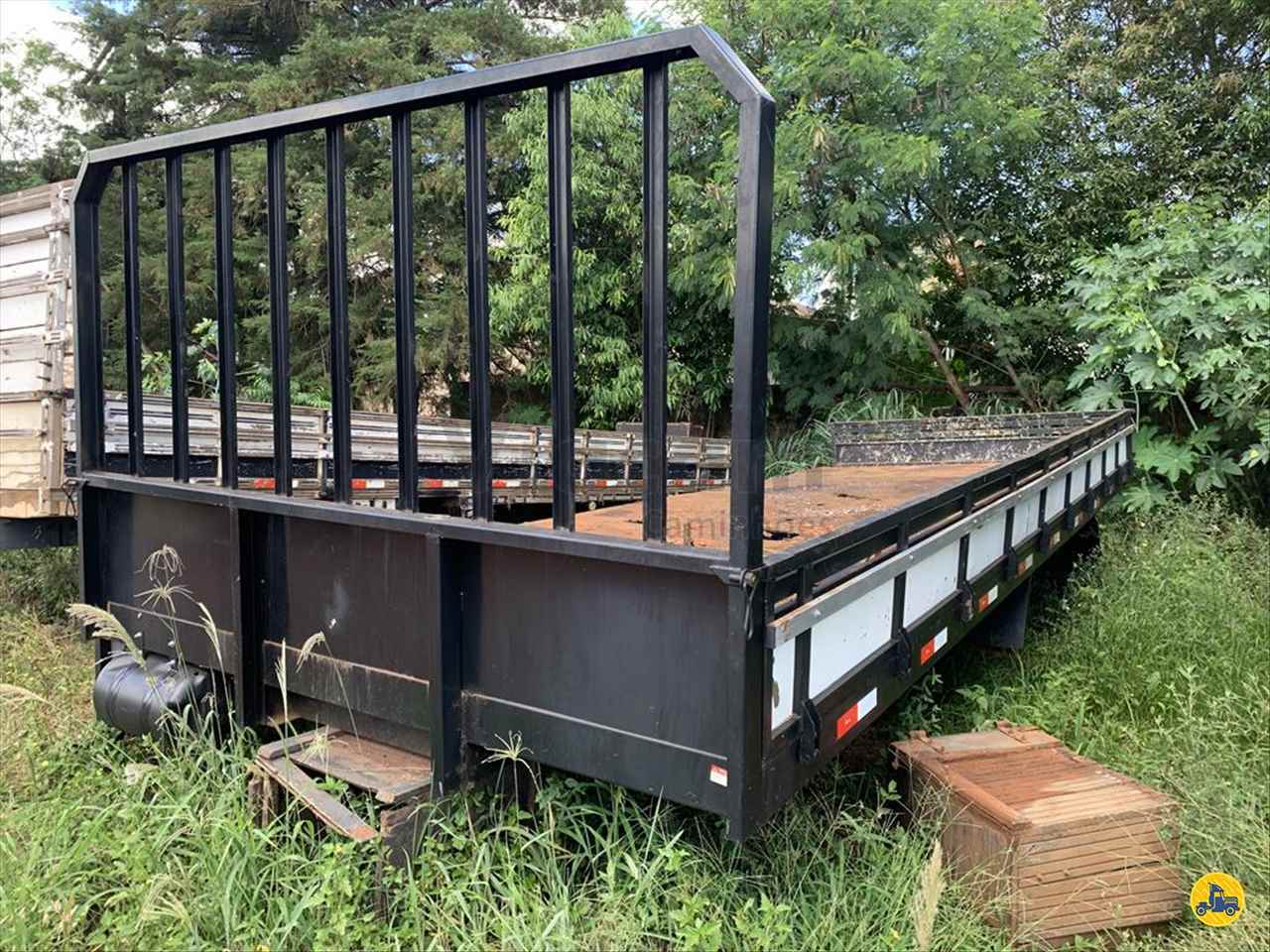 CARROCERIA SOBRE CHASSI  TOCO CARGA SECA Viacam Caminhões CASCAVEL PARANÁ PR